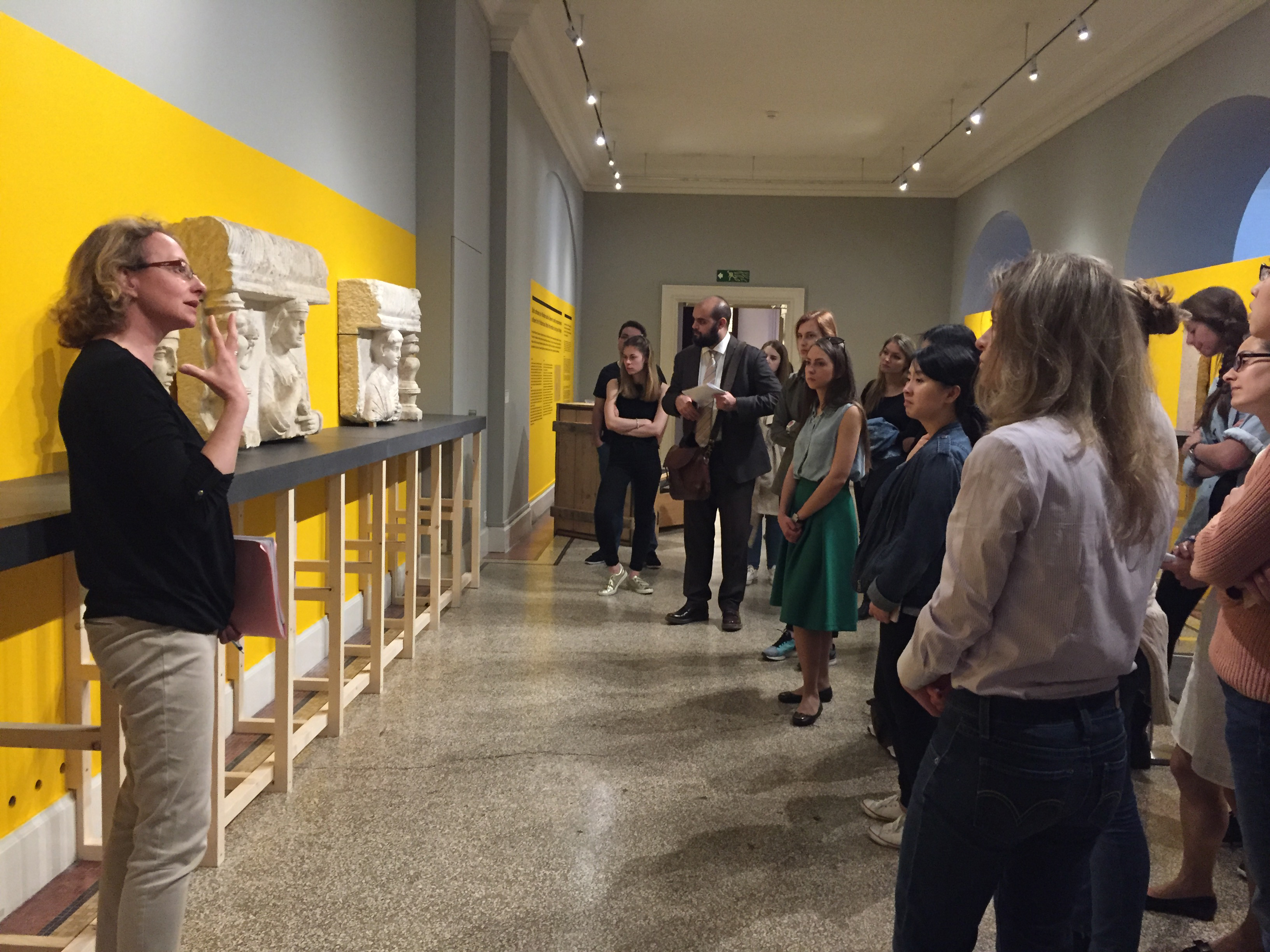 Visite du 10 avril 2017 au Musée d’Art et d’histoire avec les étudiants de master de Prof. M.-A. Renold 